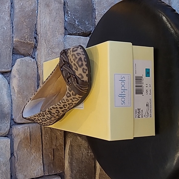 Soft spots Posie Flat in leopard print and size 6.5W - Picture 1 of 4